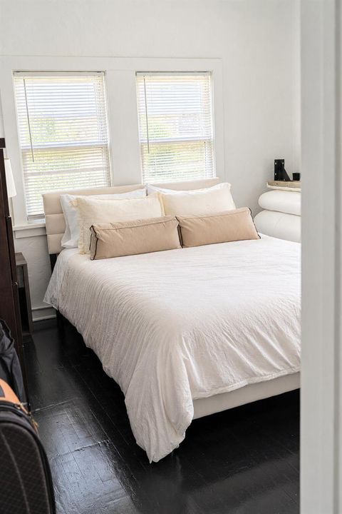 235GreenwoodDrive-Bedroom-DSC07696