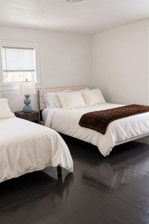 235GreenwoodDrive-Bedroom03-DSC07672