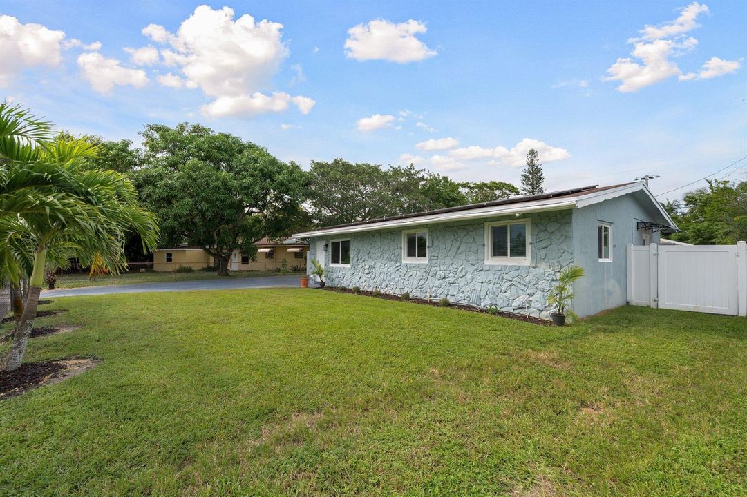 3767 SW 16th Ct Fort Lauderdale-54 (1)