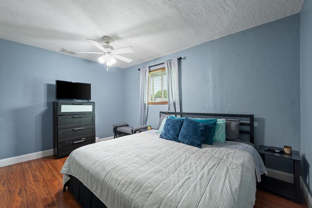 19-3767 SW 16th Ct, Fort Lauderdale-43
