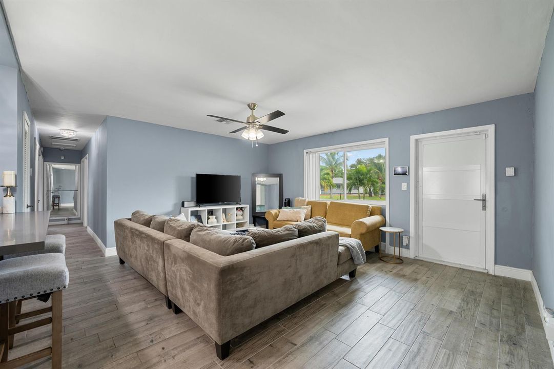 06-3767 SW 16th Ct, Fort Lauderdale-33