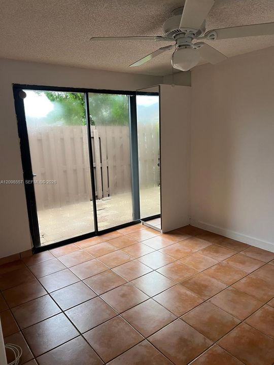 For Rent: $2,000 (1 beds, 1 baths, 597 Square Feet)