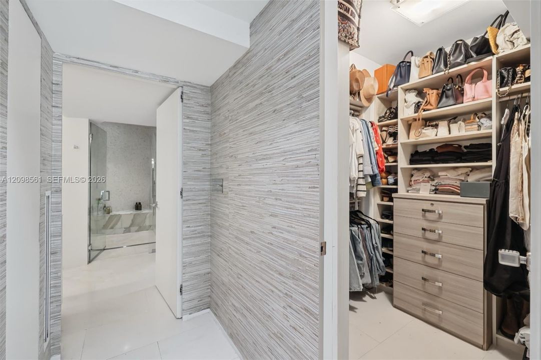В аренду: $25,000 (4 спален, 4 ванн, 2788 Квадратных фут)