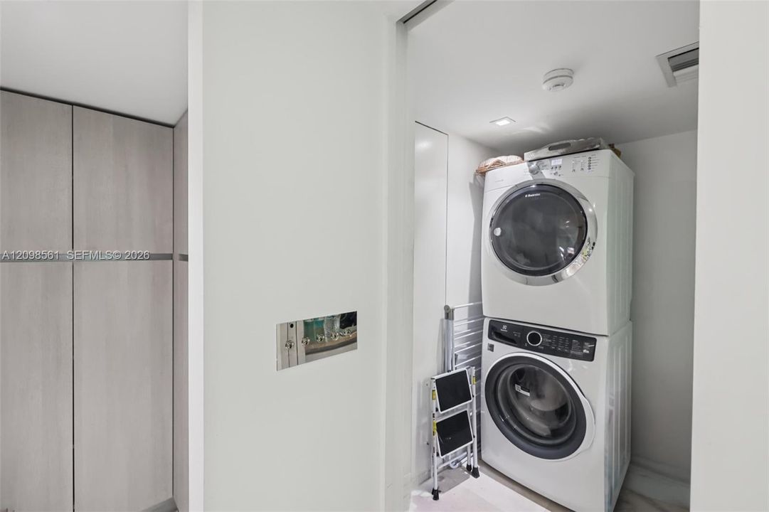 В аренду: $25,000 (4 спален, 4 ванн, 2788 Квадратных фут)