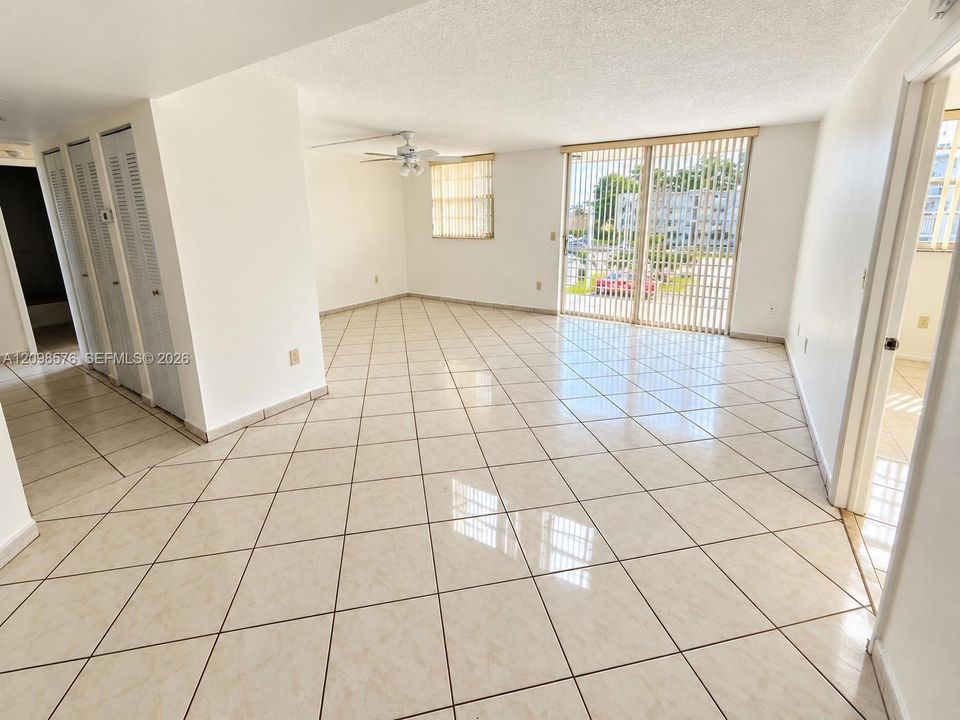 En Renta: $2,500 (3 camas, 2 baños, 1328 Pies cuadrados)