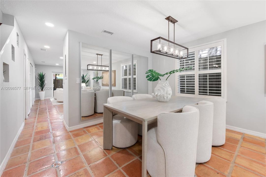 For Rent: $8,200 (3 beds, 2 baths, 1730 Square Feet)