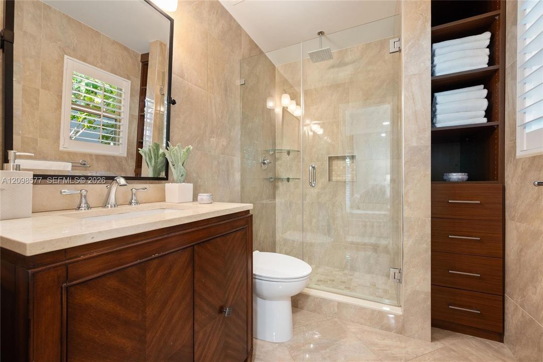 For Rent: $8,200 (3 beds, 2 baths, 1730 Square Feet)