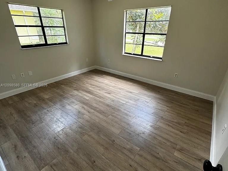 В аренду: $2,400 (3 спален, 2 ванн, 1648 Квадратных фут)