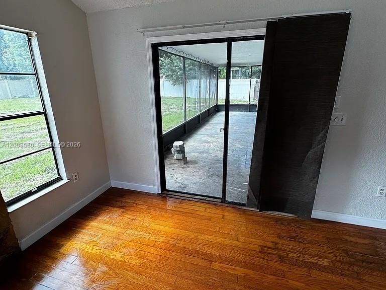 В аренду: $2,400 (3 спален, 2 ванн, 1648 Квадратных фут)