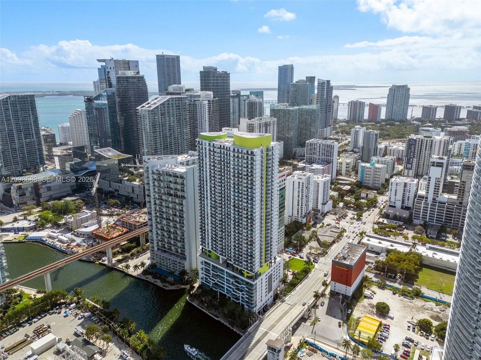 For Sale: $649,999 (2 beds, 2 baths, 1310 Square Feet)