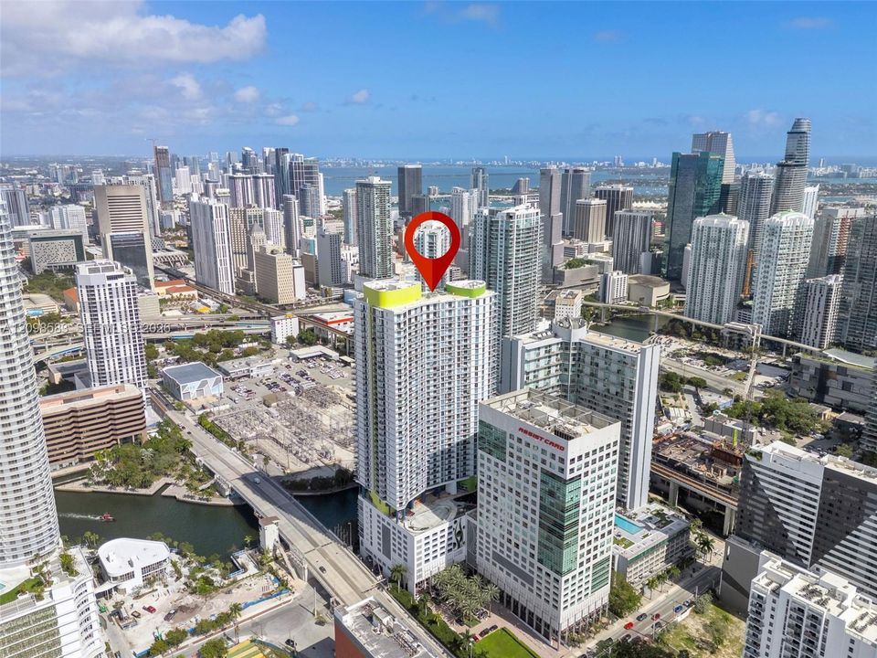 For Sale: $649,999 (2 beds, 2 baths, 1310 Square Feet)