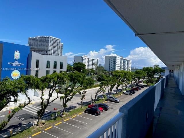 En Venta: $215,000 (1 camas, 1 baños, 620 Pies cuadrados)