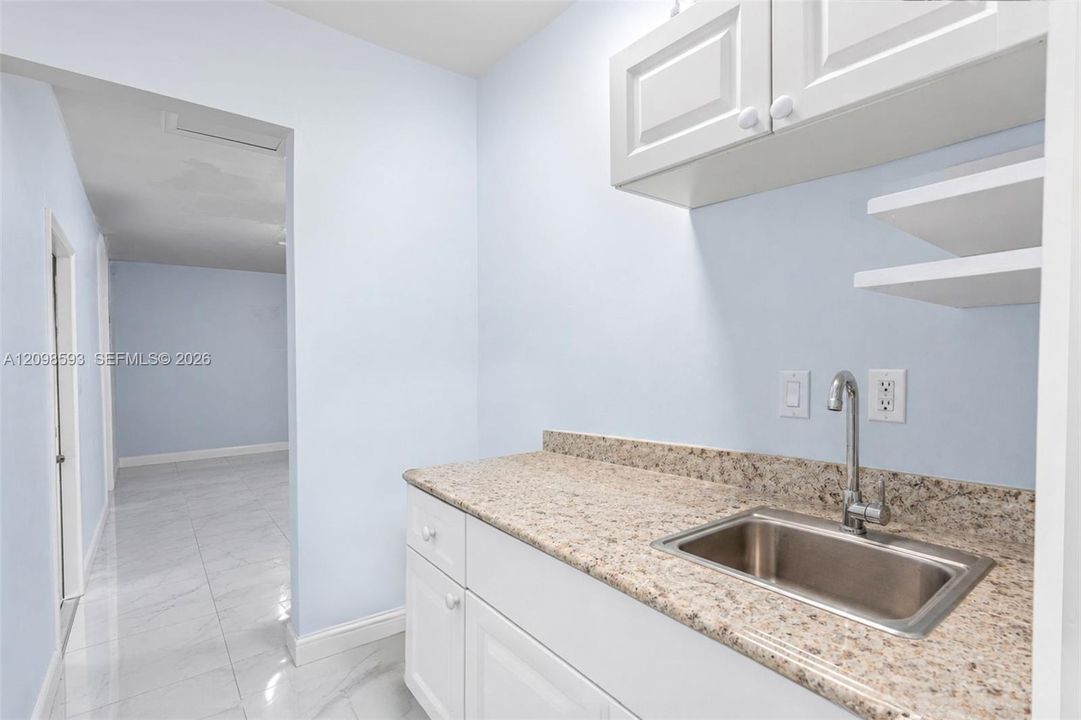 For Sale: $725,000 (3 beds, 2 baths, 1799 Square Feet)