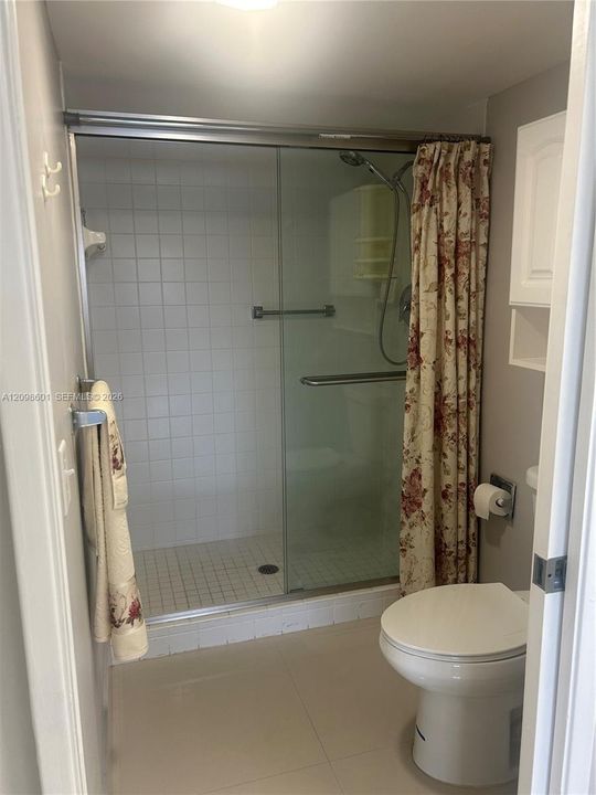 For Sale: $270,000 (2 beds, 2 baths, 1364 Square Feet)