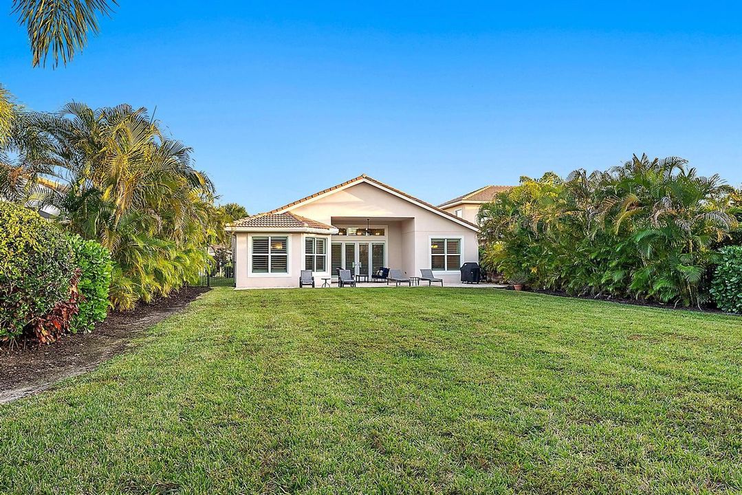 271 Carina Dr