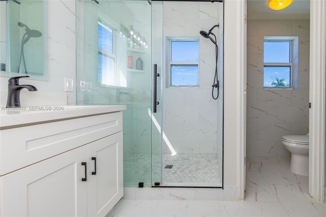 For Sale: $899,999 (4 beds, 2 baths, 2078 Square Feet)