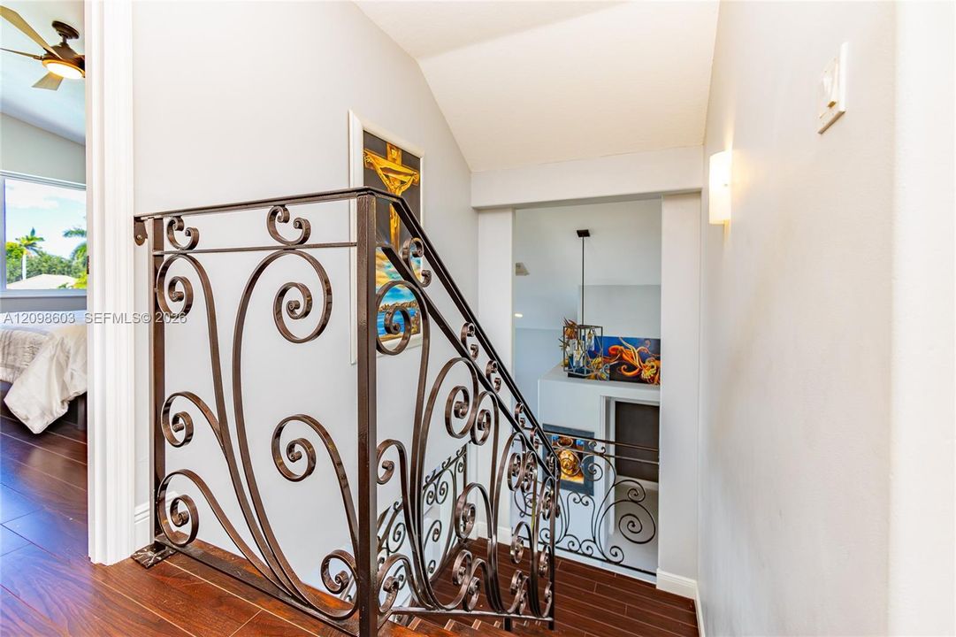 For Sale: $899,999 (4 beds, 2 baths, 2078 Square Feet)