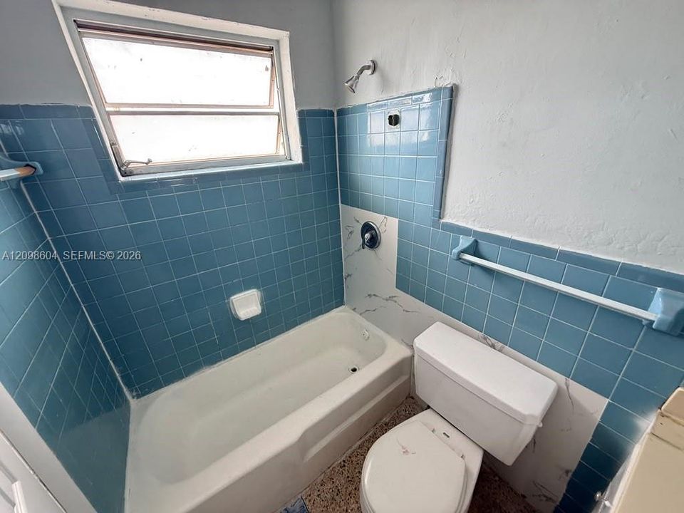 For Rent: $1,700 (1 beds, 1 baths, 7714 Square Feet)