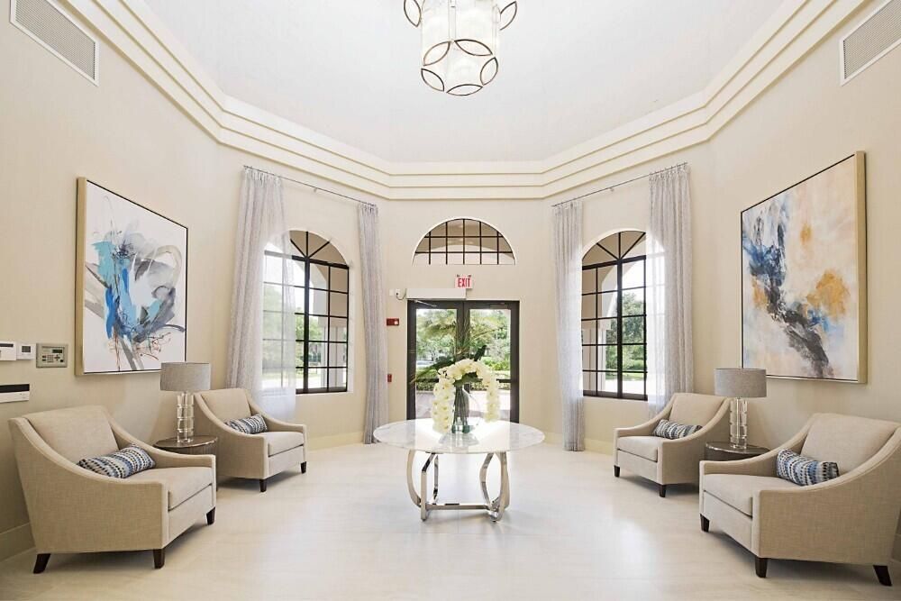 Tivoli Lakes Foyer