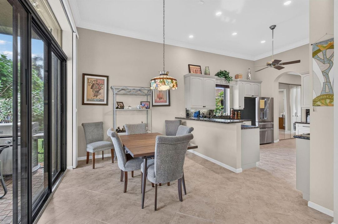 Breakfast Room