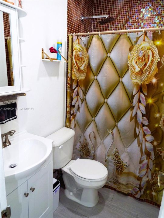 На продажу: $825,000 (4 спален, 2 ванн, 1854 Квадратных фут)