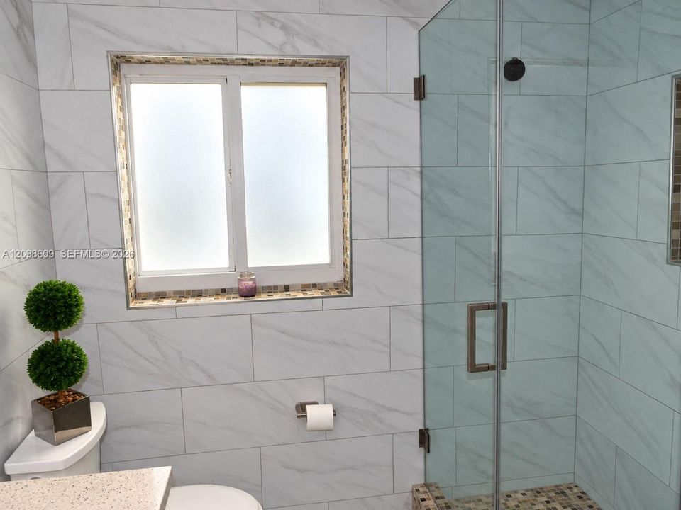 На продажу: $825,000 (4 спален, 2 ванн, 1854 Квадратных фут)