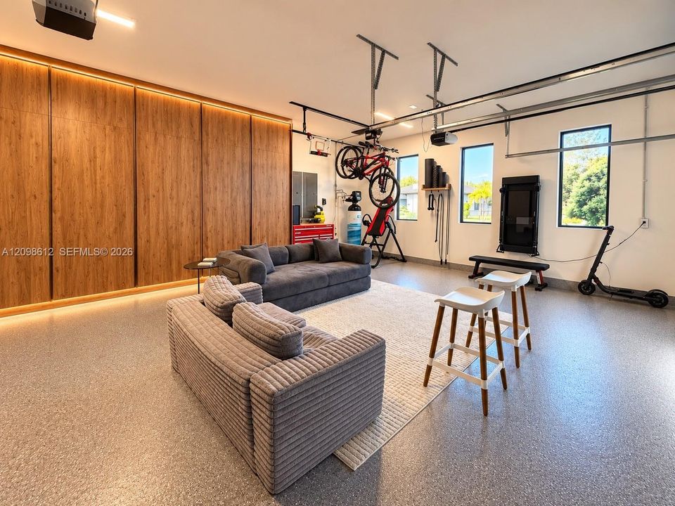 For Sale: $2,990,900 (4 beds, 3 baths, 3159 Square Feet)