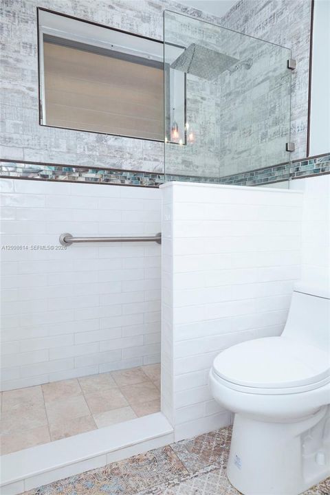 For Sale: $135,000 (1 beds, 1 baths, 576 Square Feet)