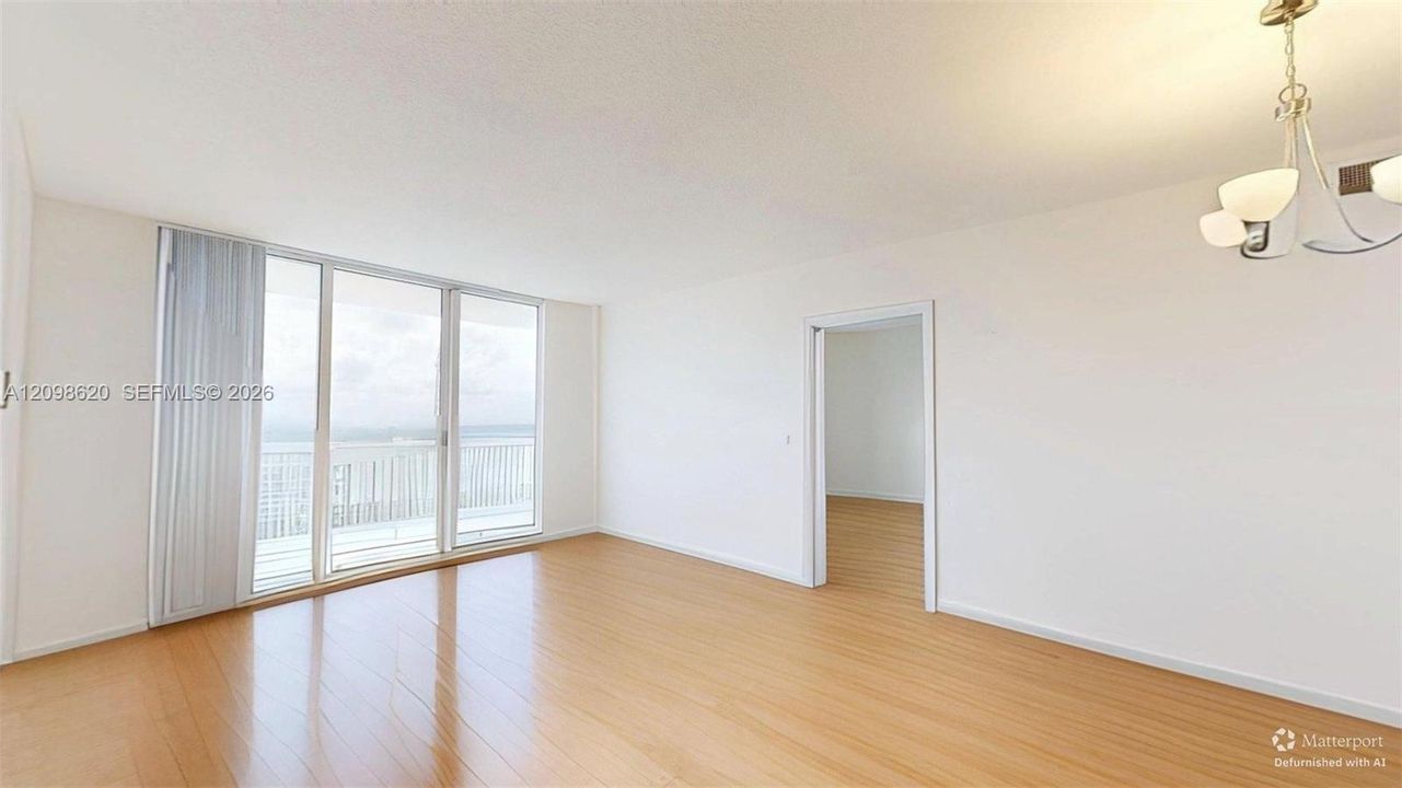 For Sale: $505,000 (2 beds, 2 baths, 1175 Square Feet)