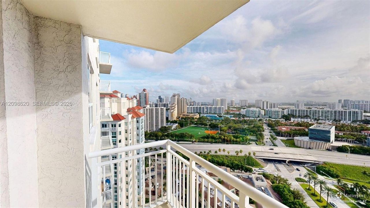 For Sale: $505,000 (2 beds, 2 baths, 1175 Square Feet)