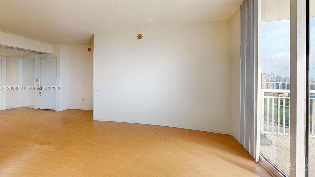 For Sale: $505,000 (2 beds, 2 baths, 1175 Square Feet)