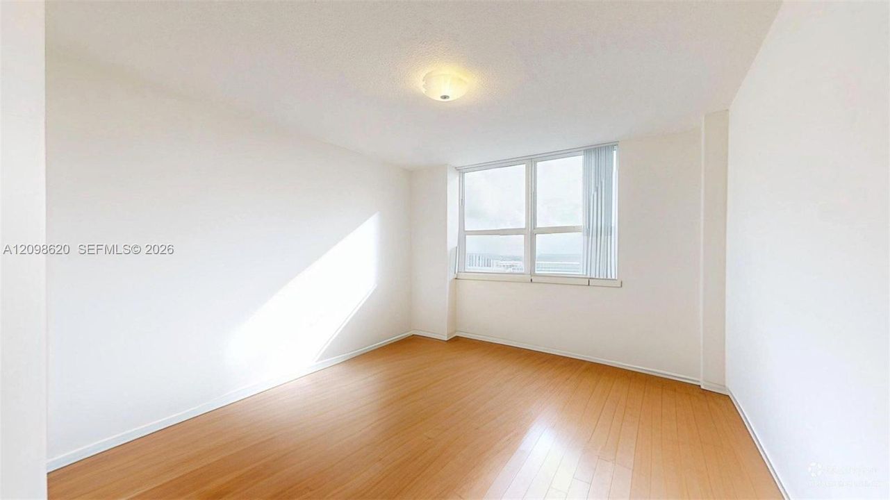 For Sale: $505,000 (2 beds, 2 baths, 1175 Square Feet)
