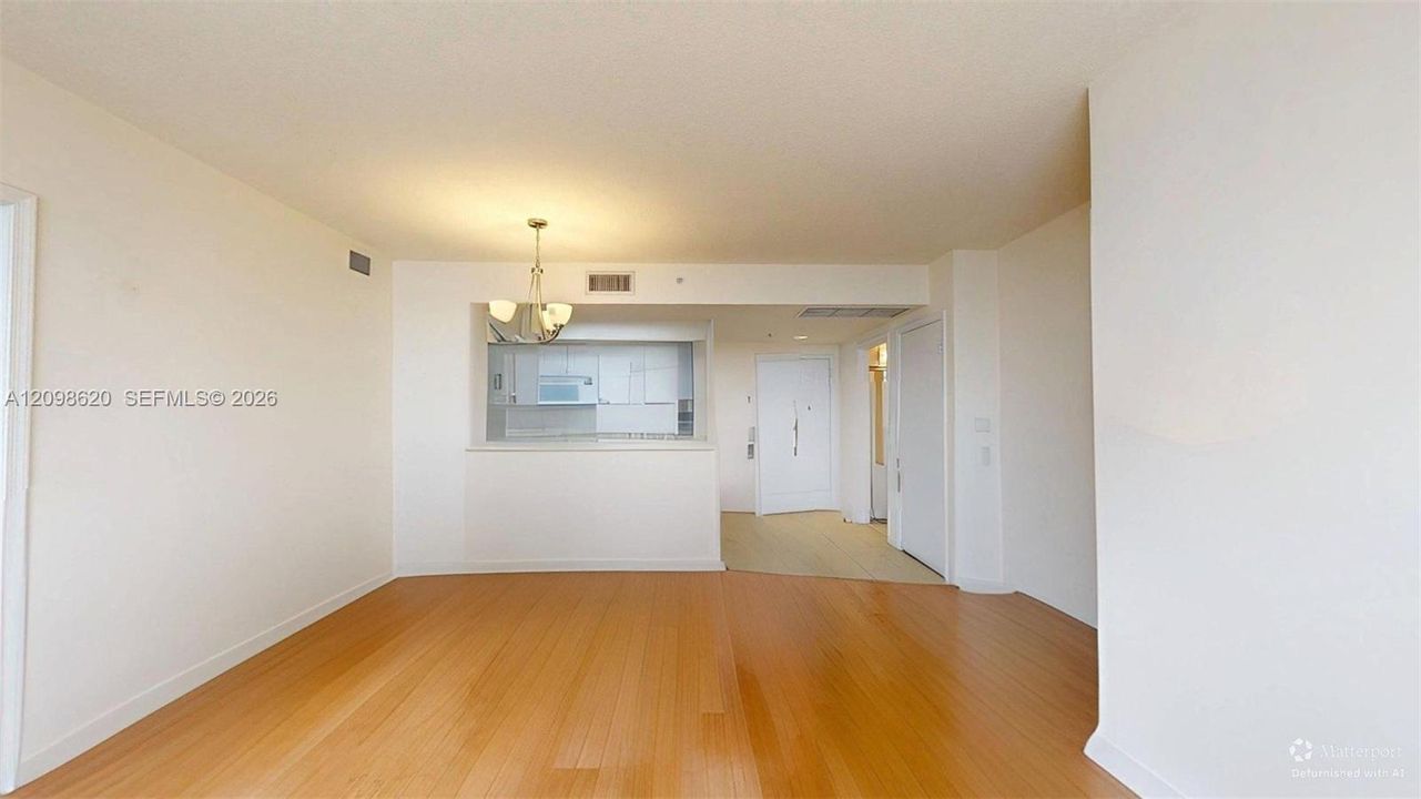 For Sale: $505,000 (2 beds, 2 baths, 1175 Square Feet)