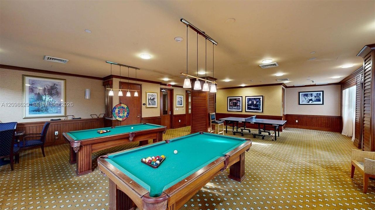 For Sale: $505,000 (2 beds, 2 baths, 1175 Square Feet)