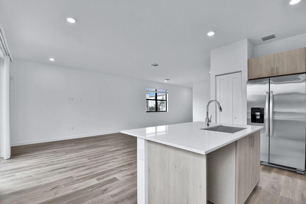 PALM 4 BED 3