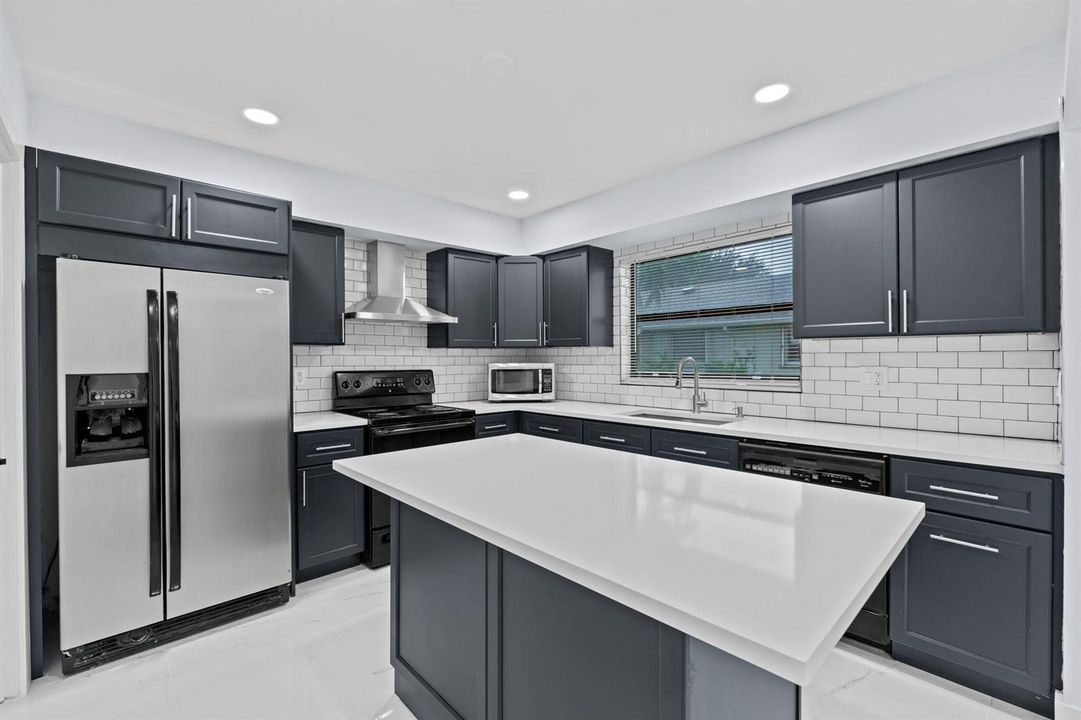 16-web-or-mls-A7409370