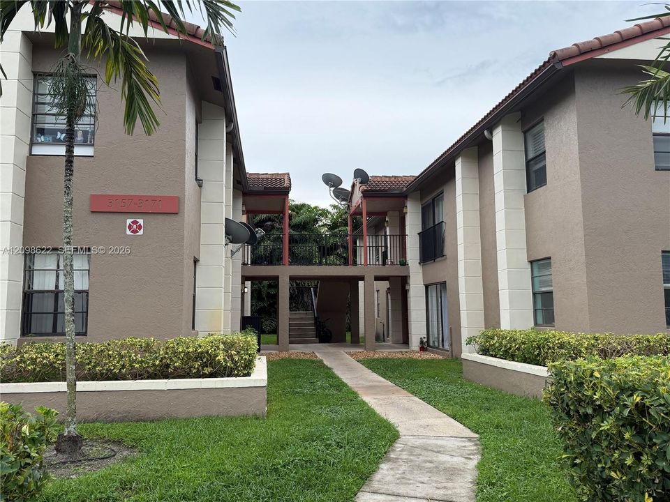 En Renta: $2,800 (3 camas, 2 baños, 966 Pies cuadrados)