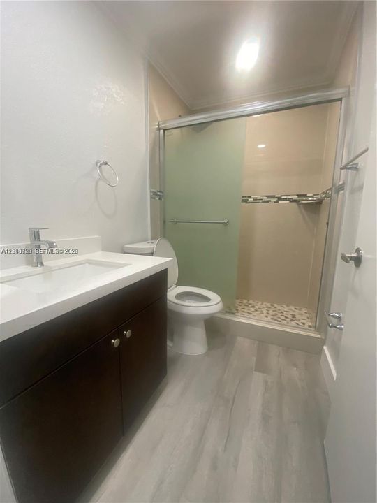 В аренду: $2,300 (2 спален, 2 ванн, 1000 Квадратных фут)