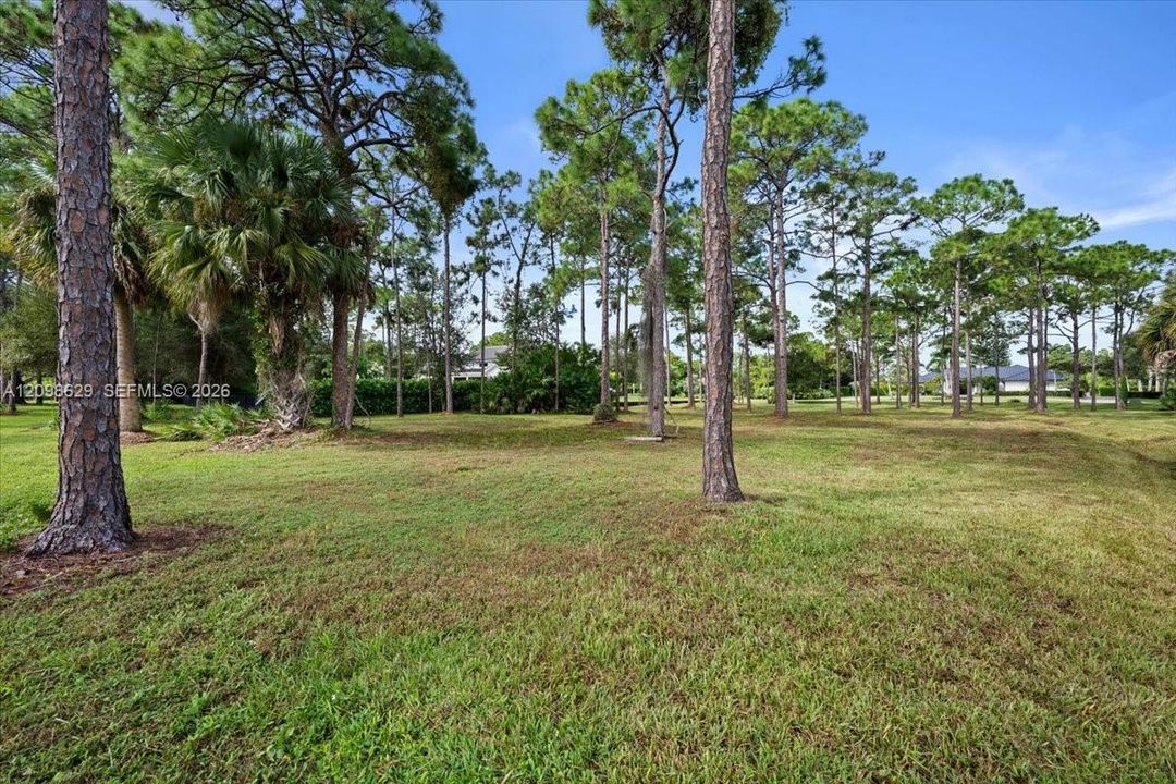 En Venta: $675,000 (0.82 acres)