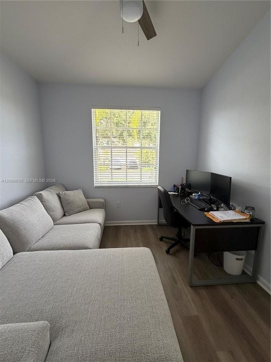 В аренду: $3,200 (2 спален, 2 ванн, 1005 Квадратных фут)