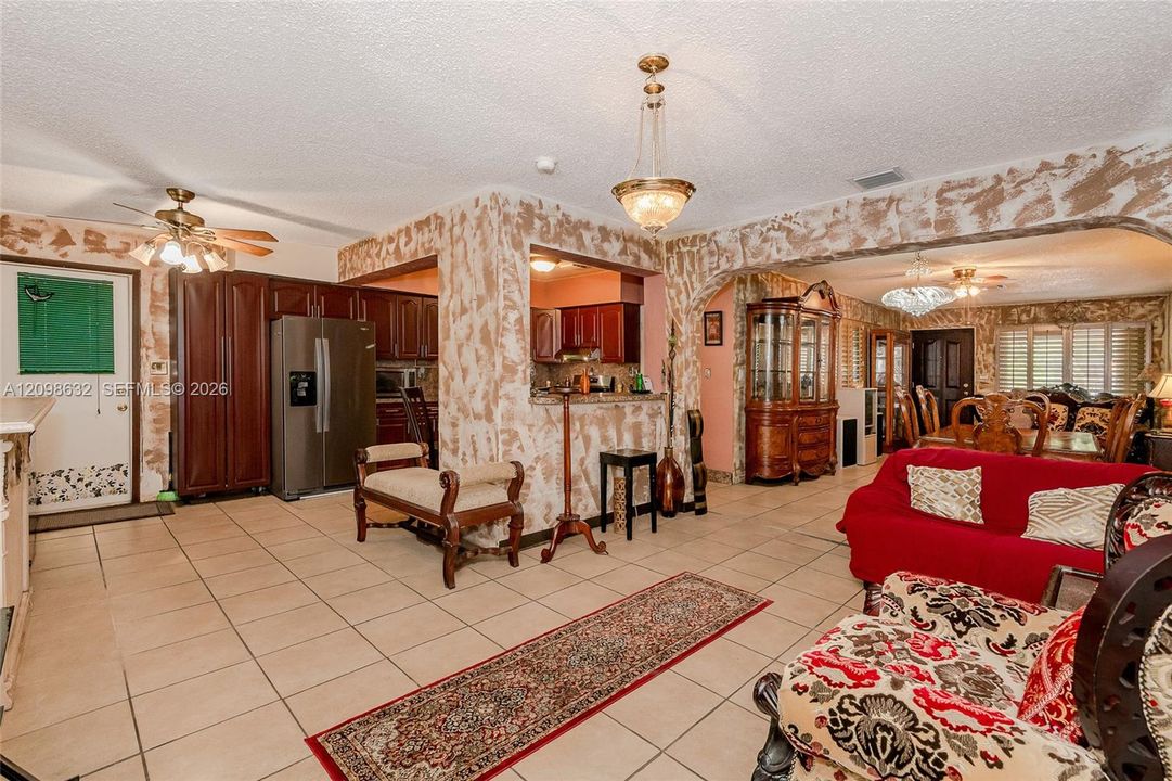 For Sale: $1,199,990 (3 beds, 2 baths, 1476 Square Feet)