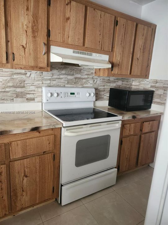 En Renta: $1,900 (2 camas, 2 baños, 760 Pies cuadrados)