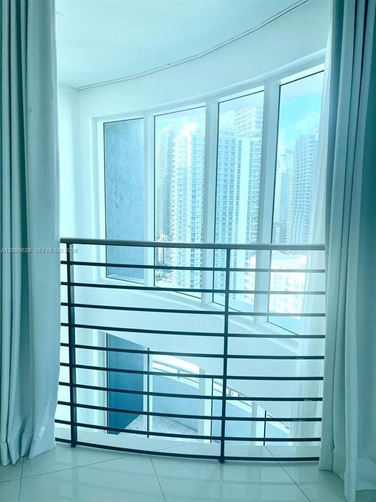 For Rent: $4,700 (2 beds, 3 baths, 1472 Square Feet)