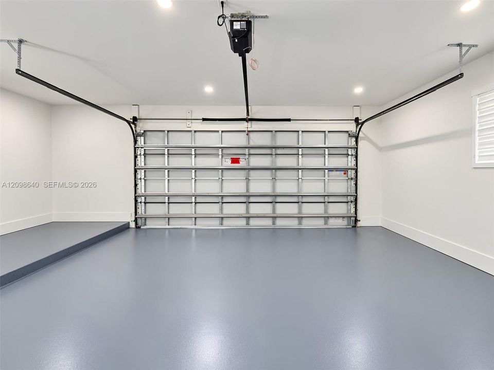 For Sale: $1,599,000 (3 beds, 2 baths, 1860 Square Feet)