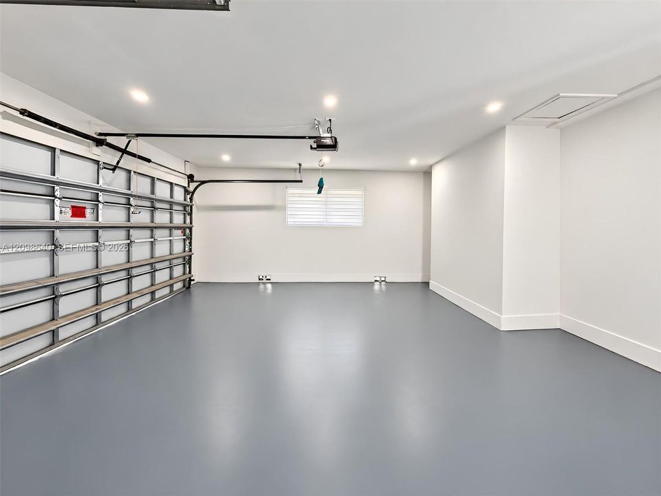 For Sale: $1,599,000 (3 beds, 2 baths, 1860 Square Feet)