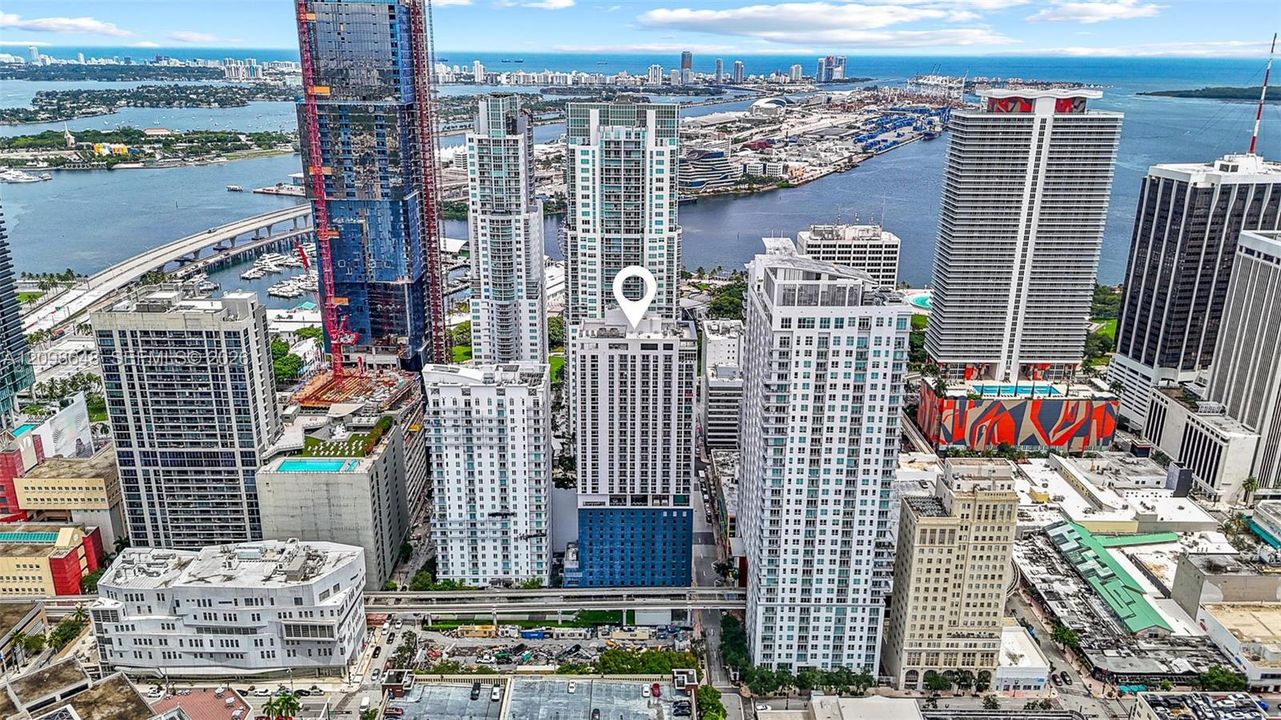 For Sale: $549,900 (2 beds, 1 baths, 647 Square Feet)
