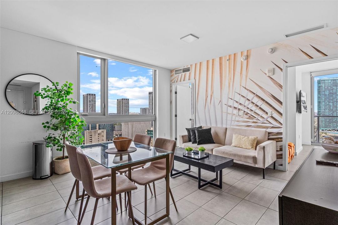 For Sale: $549,900 (2 beds, 1 baths, 647 Square Feet)
