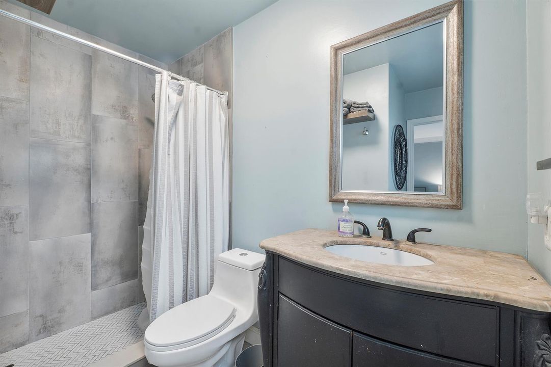 4450_NW_19th_Ave_010