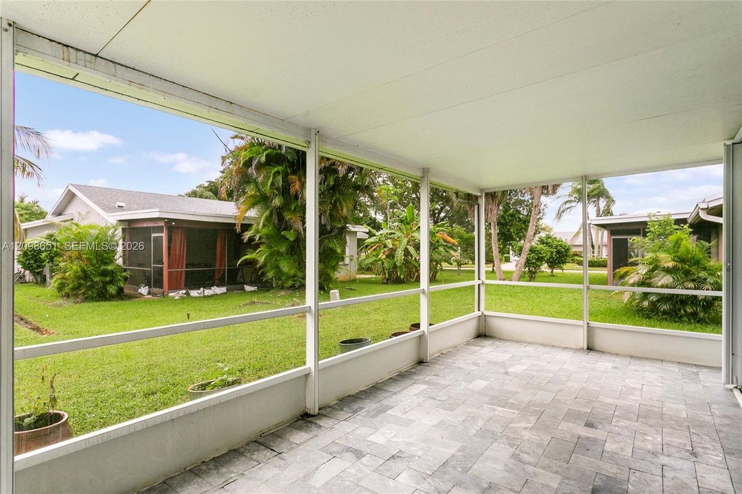 For Sale: $479,000 (2 beds, 2 baths, 1706 Square Feet)