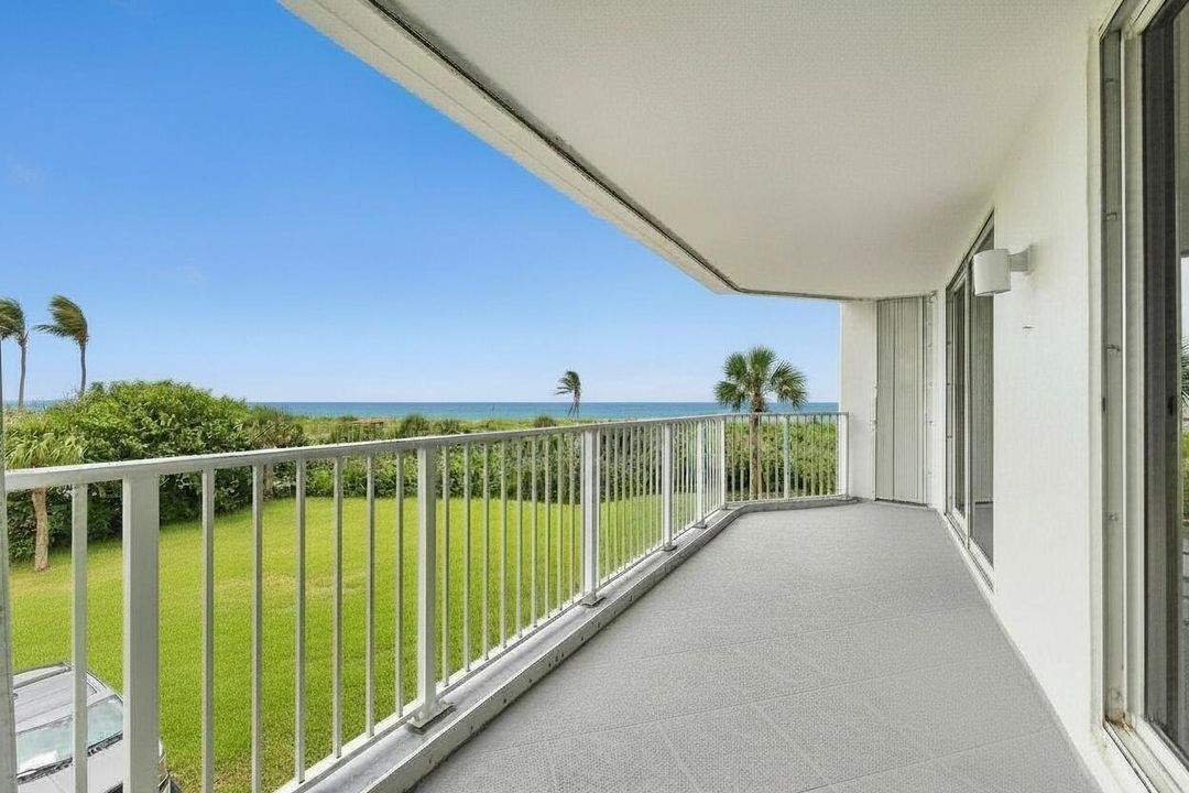 Balcony access from primary bedroom